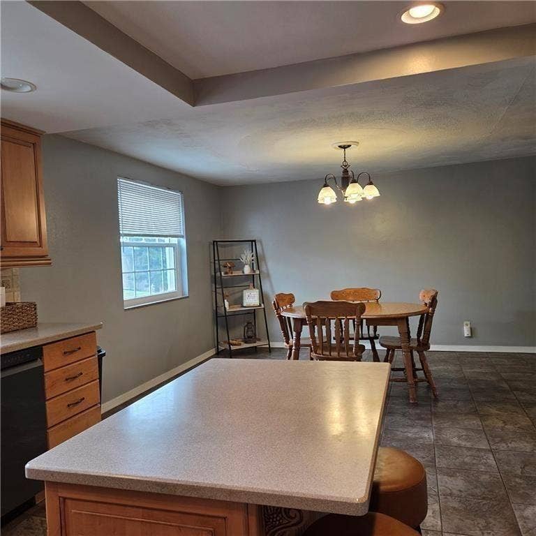102 Raleigh Ct, Pittsburgh, PA 15237