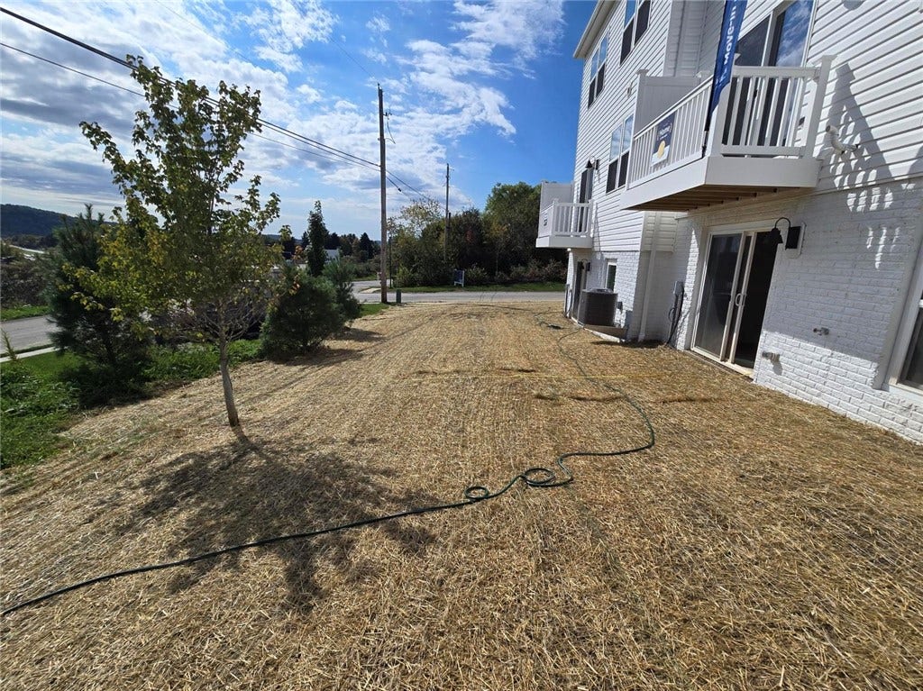 204 Paddock Lane, Harmony, PA 16037 204 Paddock Lane, Harmony, PA 16037