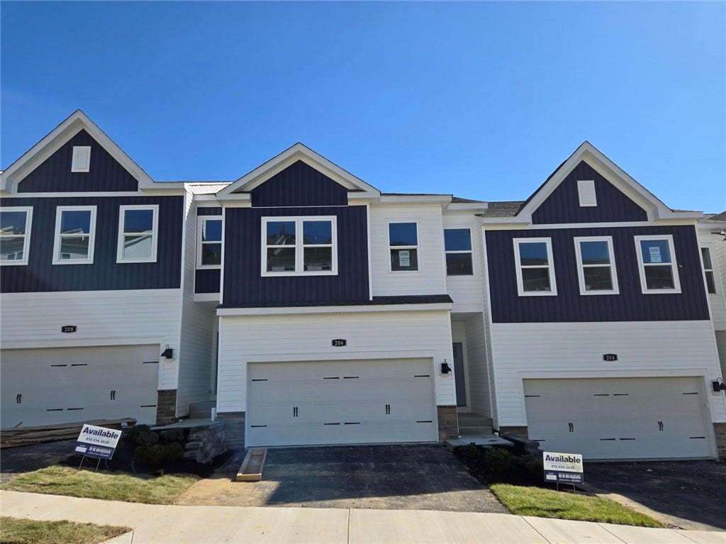 204 Paddock Lane, Harmony, PA 16037 204 Paddock Lane, Harmony, PA 16037