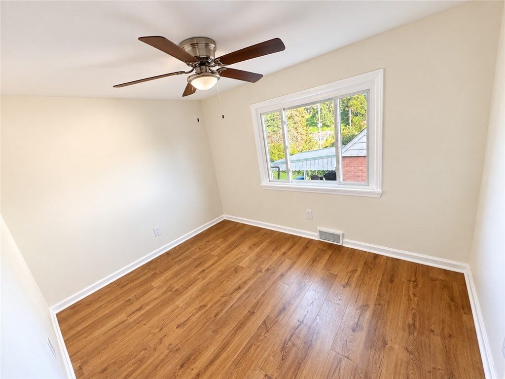 210 Sunny Drive, Baldwin Boro, PA 15236 210 Sunny Drive, Baldwin Boro, PA 15236