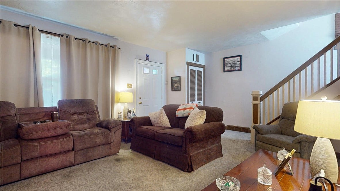 801 Deely St, Pittsburgh, PA 15217