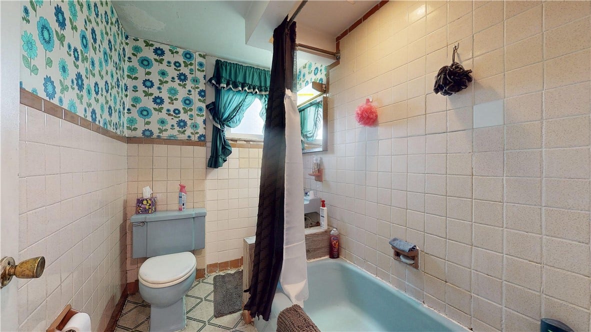 801 Deely St, Pittsburgh, PA 15217