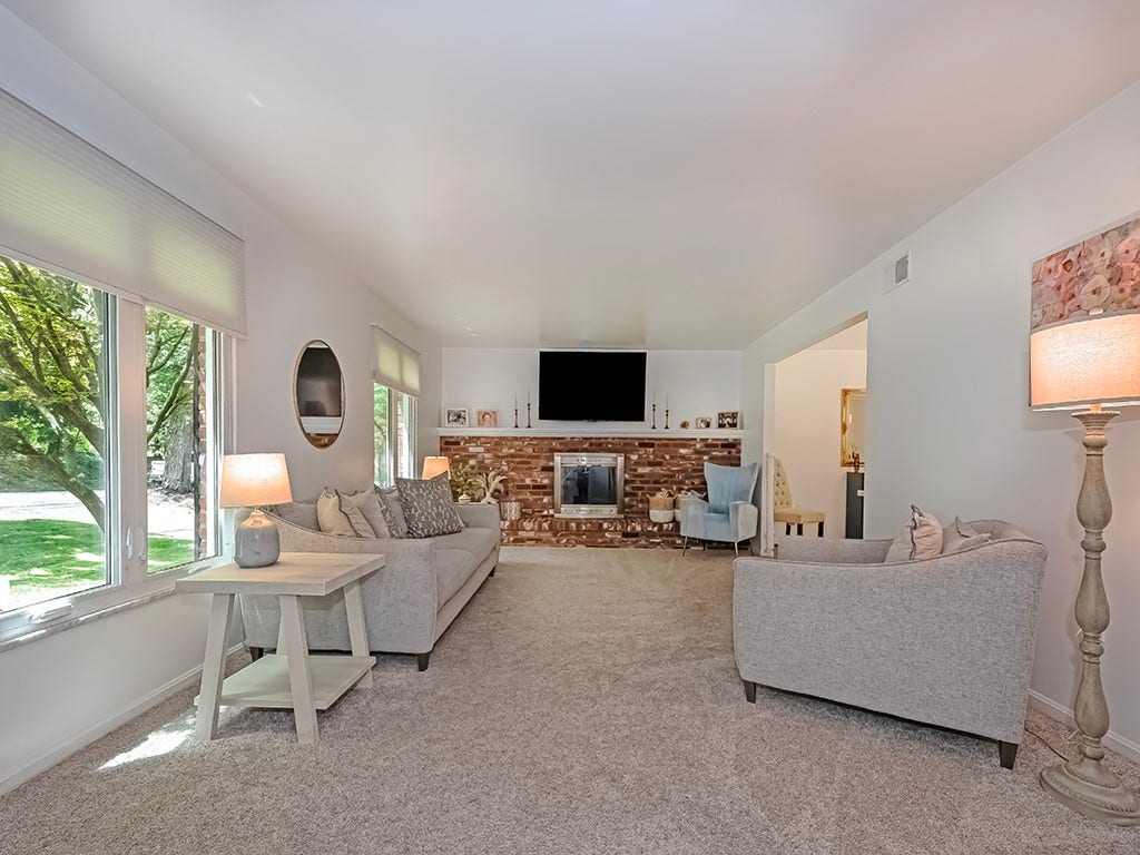 724 Scrubgrass Road, Pittsburgh, PA 15243