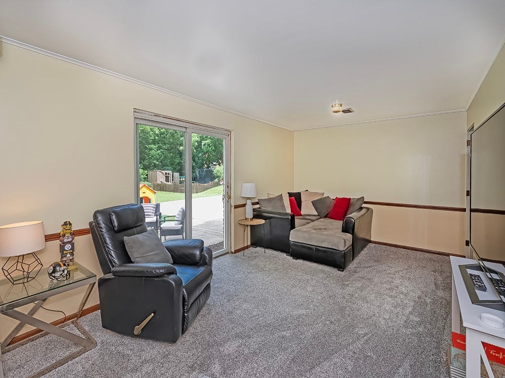 724 Scrubgrass Road, Pittsburgh, PA 15243