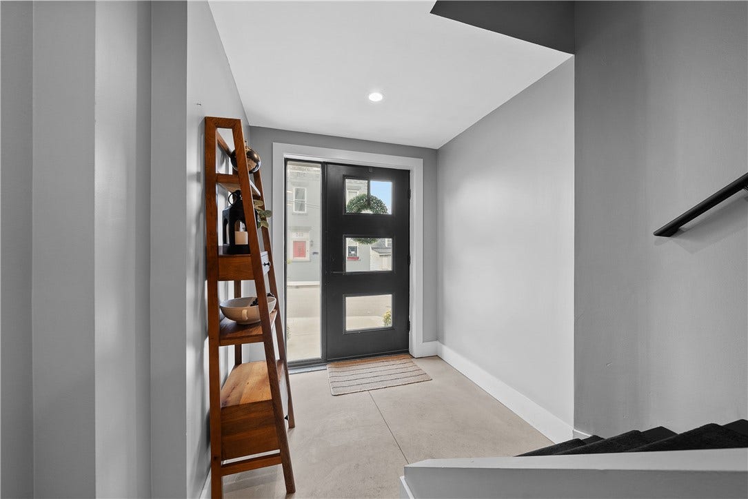 240 E Jefferson, Pittsburgh, PA 15212 240 E Jefferson, Pittsburgh, PA 15212