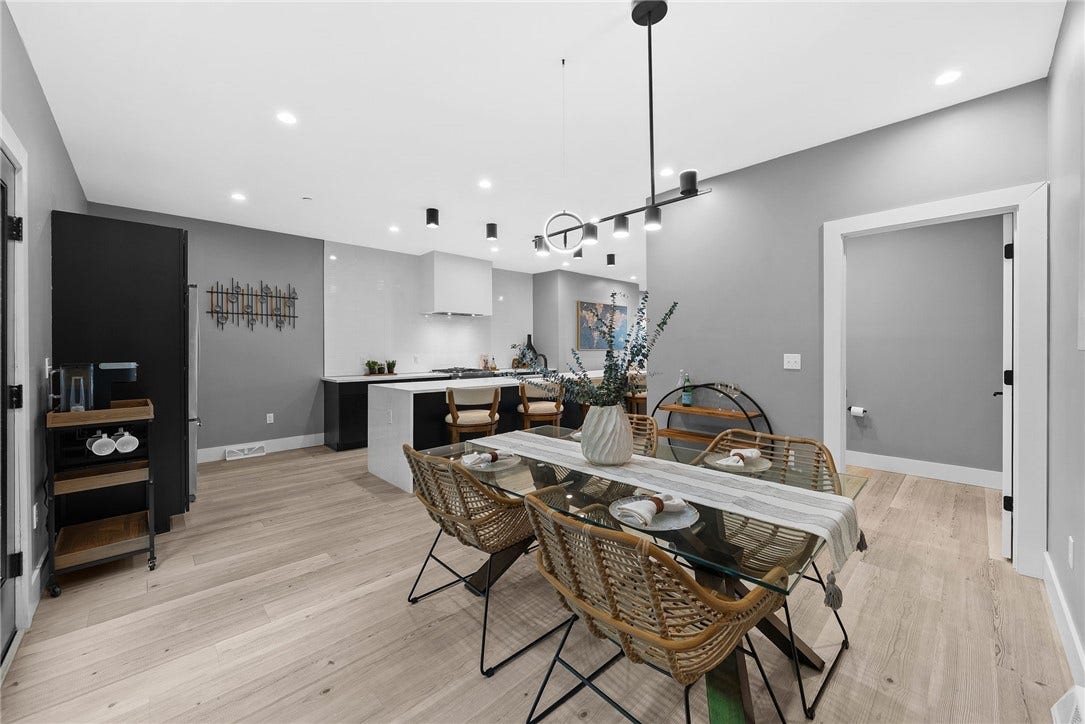 240 E Jefferson, Pittsburgh, PA 15212 240 E Jefferson, Pittsburgh, PA 15212
