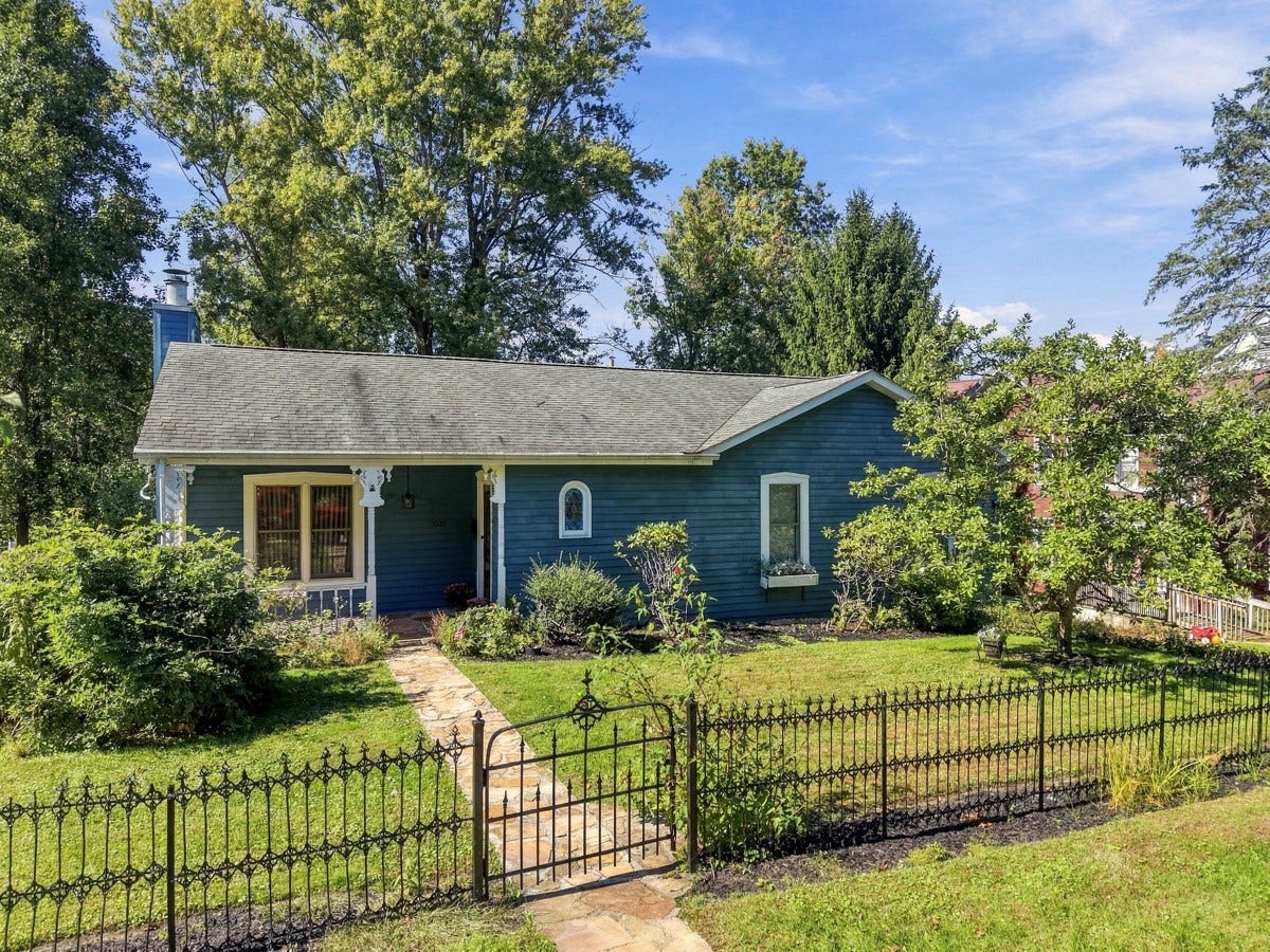 1027 5th Street, Oakmont, PA 15139 1027 5th Street, Oakmont, PA 15139