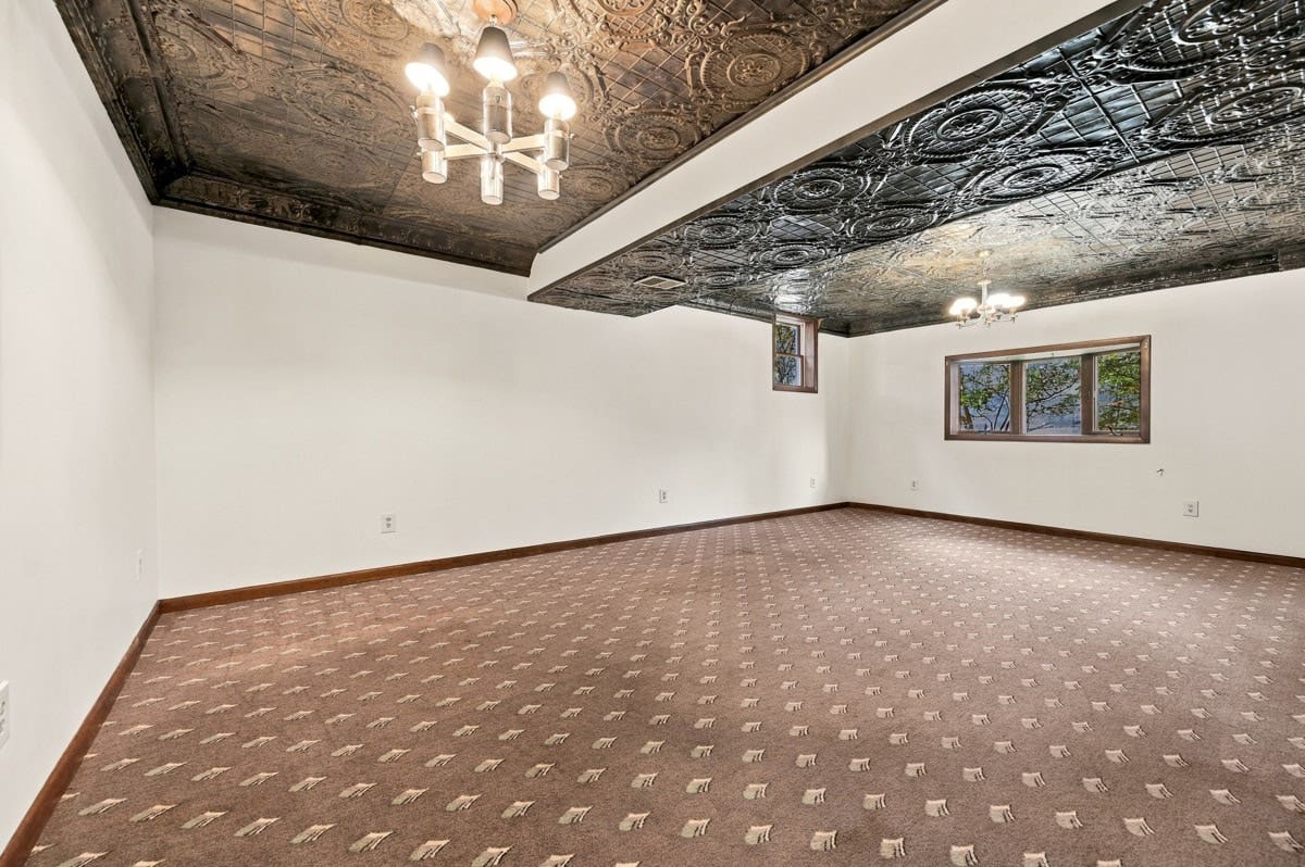 1027 5th Street, Oakmont, PA 15139 1027 5th Street, Oakmont, PA 15139
