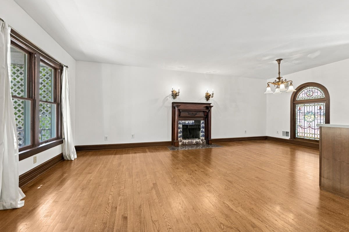 1027 5th Street, Oakmont, PA 15139 1027 5th Street, Oakmont, PA 15139