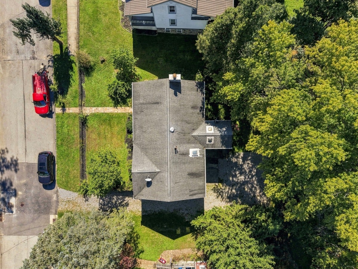 1027 5th Street, Oakmont, PA 15139 1027 5th Street, Oakmont, PA 15139