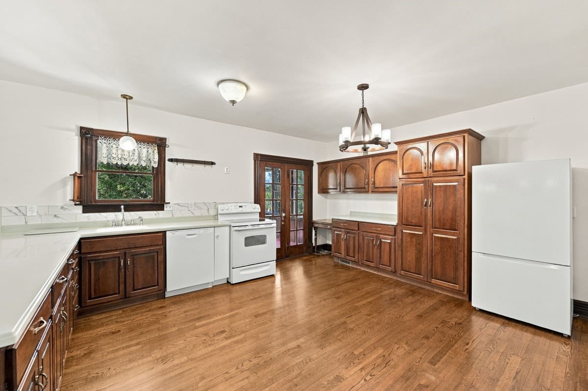 1027 5th Street, Oakmont, PA 15139 1027 5th Street, Oakmont, PA 15139