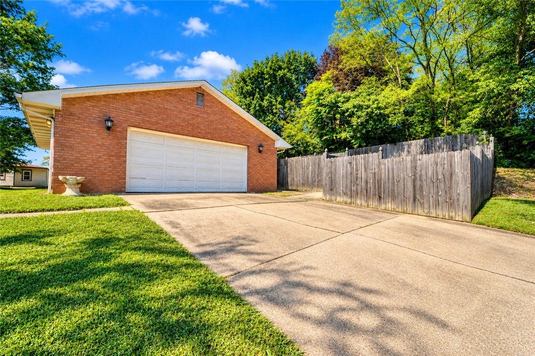 14 Esther St, Charleroi, PA 15022 14 Esther St, Charleroi, PA 15022