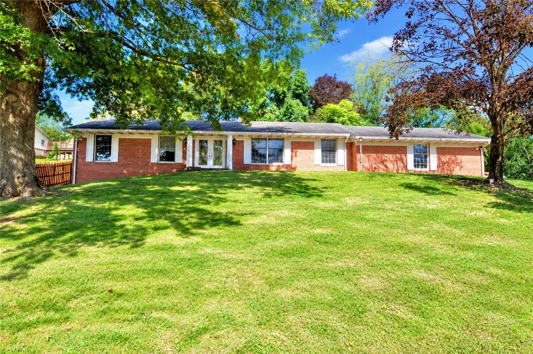 14 Esther St, Charleroi, PA 15022 14 Esther St, Charleroi, PA 15022