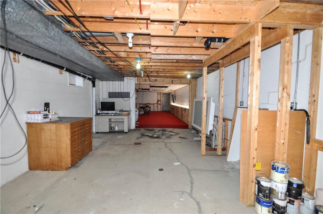 14 Esther St, Charleroi, PA 15022 Basement