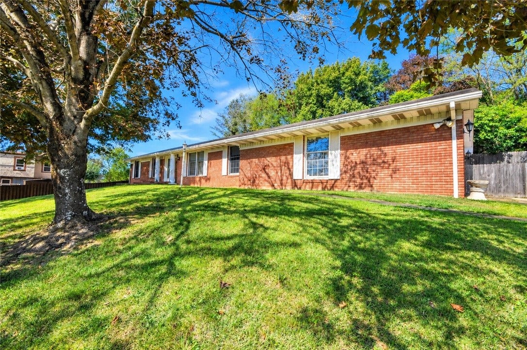 14 Esther St, Charleroi, PA 15022 14 Esther St, Charleroi, PA 15022