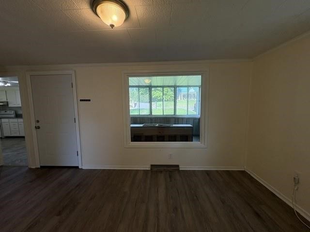 6365 Tuscarawas Rd, Industry, PA 15052 6365 Tuscarawas Rd, Industry, PA 15052