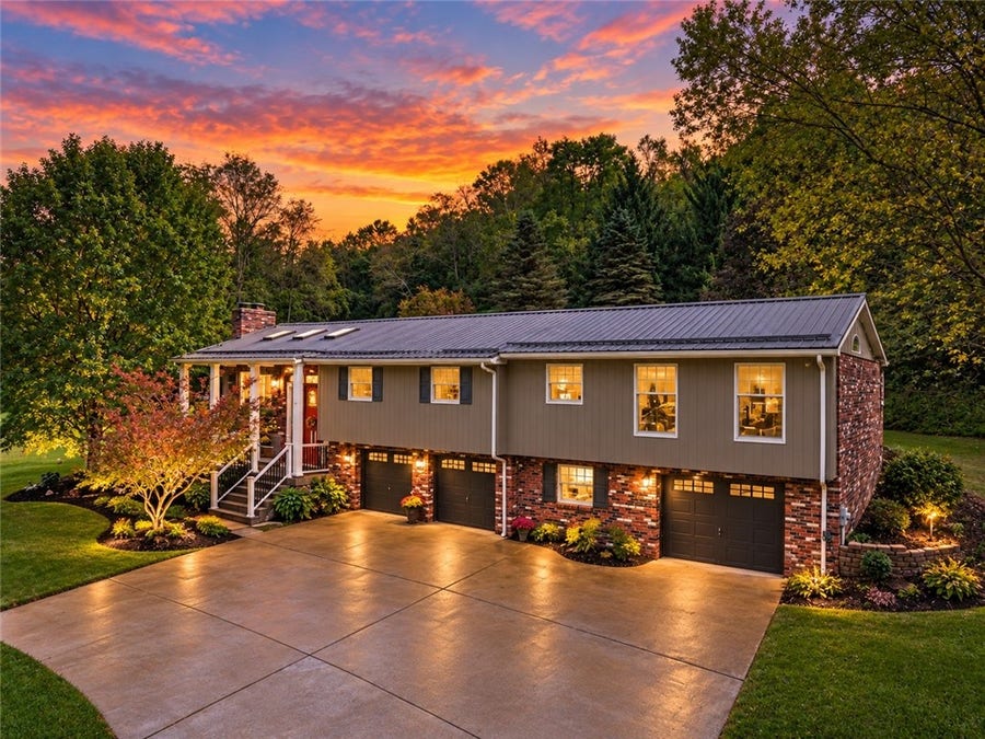 Property photo for 42 Old Camp Lane, Claysville, PA