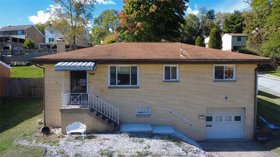 Property photo for 3600 Valewood Drive, Munhall, PA