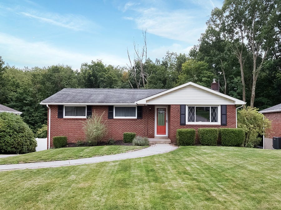 Property photo for 450 Amherst Avenue, Coraopolis, PA